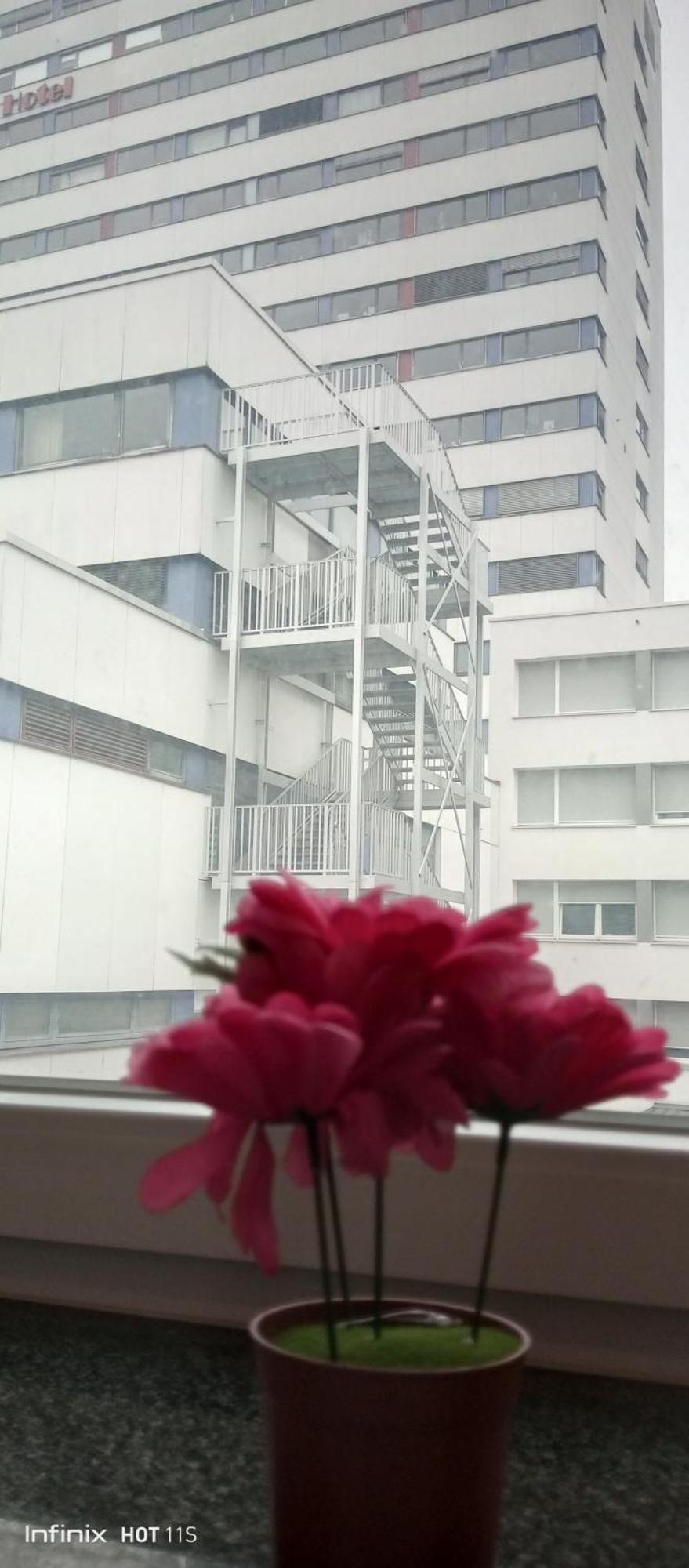 Gemuetliches Lisa Zimmer Mit Gemeinschaftskueche Heilbronn Zentrum Esterno foto